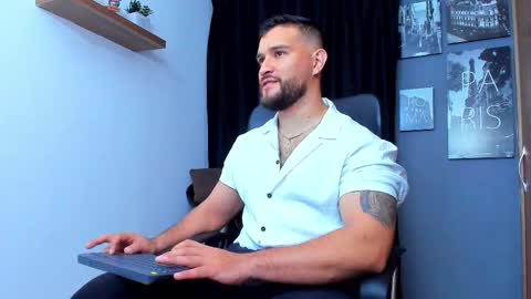 Snapshot of andrewdiaz_ chatting on November 17, 2025, 7:47 am Andrew Diaz online show from November 17, 2025, 7:47 am