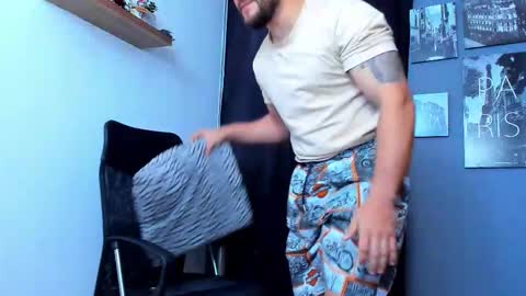 Snapshot of andrewdiaz_ chatting on November 30, 2025, 9:13 am Andrew Diaz online show from November 30, 2025, 9:13 am