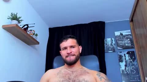 Snapshot of andrewdiaz_ chatting on December 15, 2025, 4:28 am Andrew Diaz online show from December 15, 2025, 4:28 am