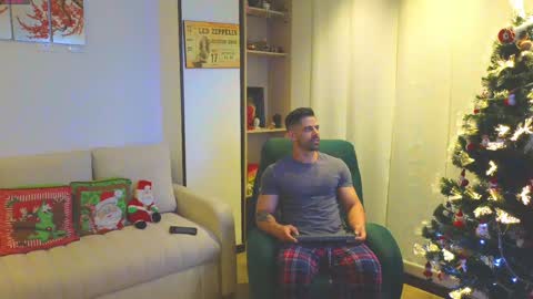 Andrew online show from December 21, 2024, 11:45 pm