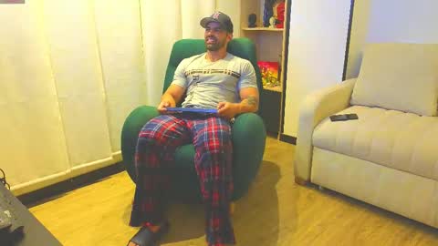 Andrew online show from February 14, 2025, 1:34 am