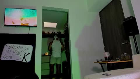 Andrew Johnson online show from September 28, 2025, 1:38 pm