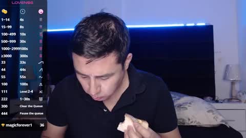 andrewmhilton_ online show from January 28, 2025, 2:21 am