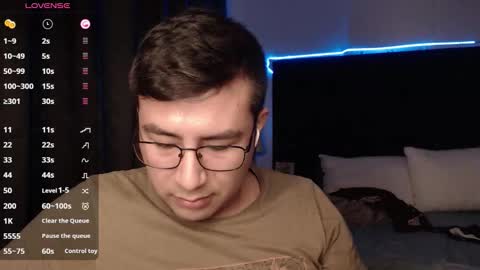 andrewmhilton_ online show from October 23, 2025, 1:38 am