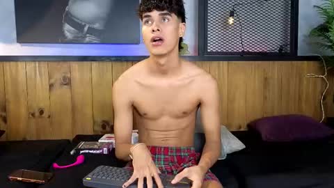 AndreWortix online show from March 7, 2026, 4:20 am