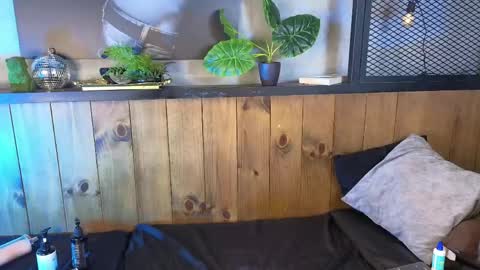 AndreWortix online show from April 22, 2026, 6:05 am