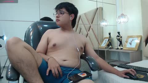 ANDREW online show from January 25, 2025, 4:24 pm