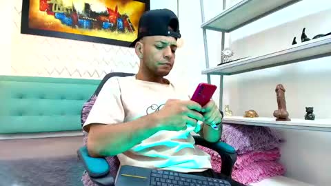   online show from January 26, 2025, 10:46 pm