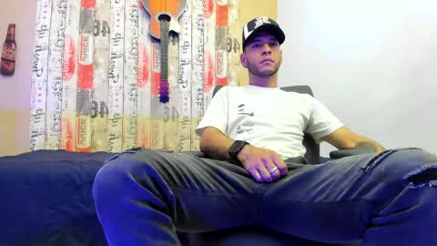   online show from March 9, 2025, 4:27 am