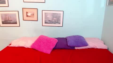 Andreyna online show from March 6, 2026, 11:39 am