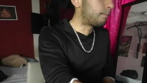 androd666 online show from December 29, 2024, 9:09 pm