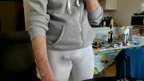 Snapshot of androx77 chatting on February 16, 2025, 11:05 am androx77 online show from February 16, 2025, 11:05 am