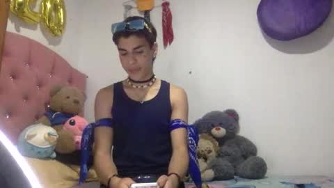 andryt31135 online show from May 20, 2026, 4:07 am