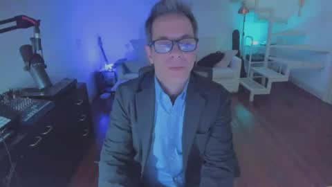Snapshot of andy0pandi chatting on July 23, 2026, 3:59 am Andrew online show from July 23, 2026, 3:59 am