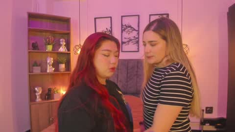 andy_and_emma online show from December 8, 2024, 12:41 pm