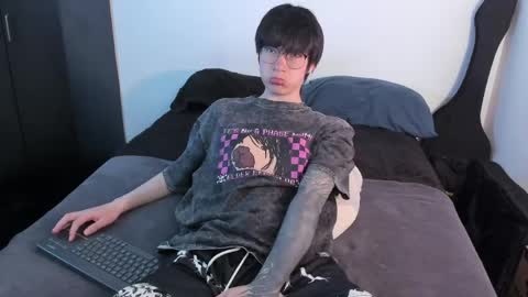 twx Andy twink3 online show from April 12, 2026, 12:59 am