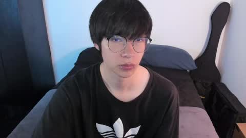 twx Andy twink3 online show from April 17, 2026, 9:51 pm