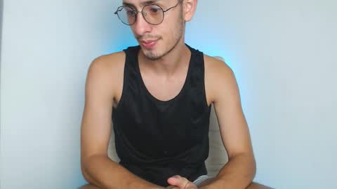 andy_collins__ online show from October 3, 2025, 12:51 am