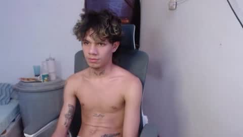 andy_dan1 online show from July 7, 2026, 7:23 am