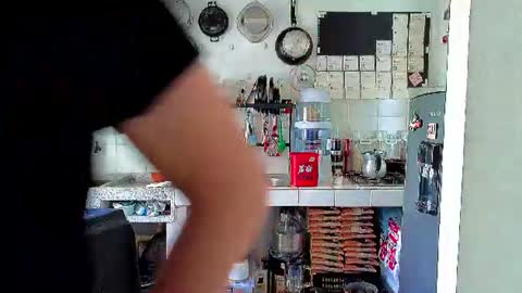 Snapshot of andy_gray01 chatting on August 7, 2026, 5:48 pm Andy Gray online show from August 7, 2026, 5:48 pm