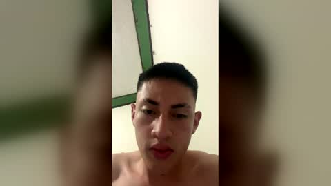 andy_twink18 online show from March 5, 2026, 3:19 pm