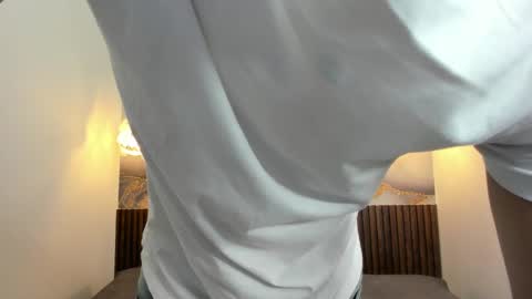 andyfame11 online show from October 21, 2025, 7:14 pm