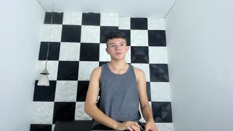 andyfame11 online show from November 14, 2025, 7:01 pm