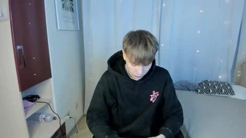 Mandy and Andy online show from September 29, 2025, 8:02 pm