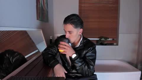 Andy Joy  online show from October 31, 2025, 11:55 am