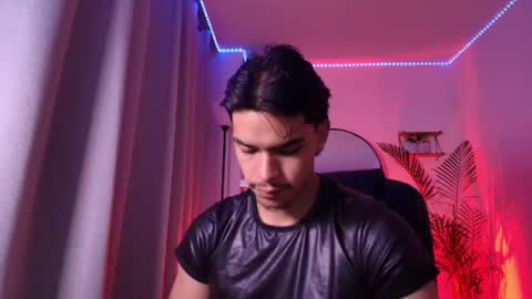 Snapshot of andypalmerr chatting on July 27, 2026, 5:36 am andypalmerr online show from July 27, 2026, 5:36 am