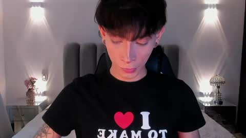 Andy online show from April 19, 2026, 9:17 pm