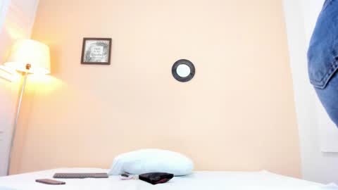 Andy  online show from September 23, 2025, 12:30 pm