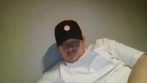 andyzeta10 online show from May 11, 2026, 12:16 am