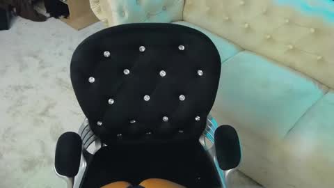 Anne online show from February 18, 2025, 6:15 pm