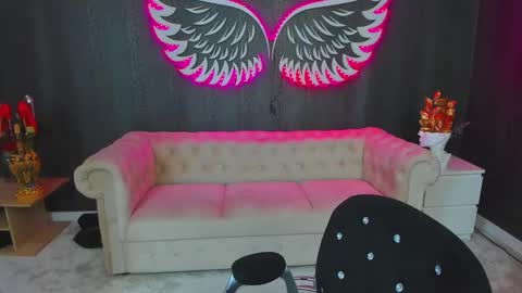 Anne online show from September 28, 2025, 4:23 pm