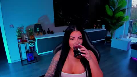 Snapshot of anemariejolie chatting on May 3, 2026, 4:57 pm Anne online show from May 3, 2026, 4:57 pm
