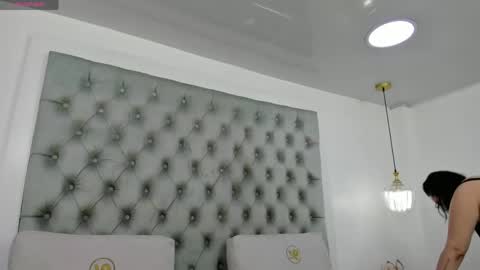 Snapshot of anette_cooper chatting on May 6, 2026, 3:13 am anette_cooper online show from May 6, 2026, 3:13 am