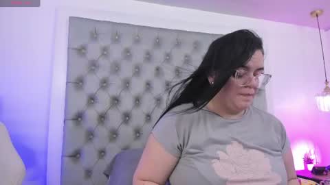 Snapshot of anette_cooper chatting on June 8, 2026, 4:02 am anette_cooper online show from June 8, 2026, 4:02 am