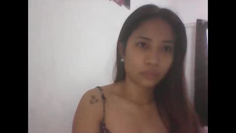 Snapshot of ange011 chatting on April 13, 2026, 1:33 am ange011 online show from April 13, 2026, 1:33 am
