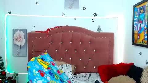 Snapshot of ange_drty chatting on December 28, 2024, 6:18 pm ange_drty online show from December 28, 2024, 6:18 pm