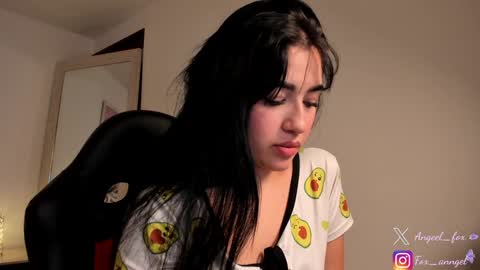 Angel  online show from January 25, 2025, 11:43 pm