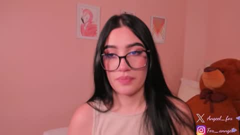 Angel  online show from November 13, 2025, 4:22 am