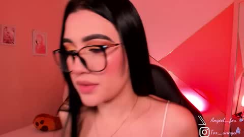 Angel  online show from December 20, 2025, 1:07 pm