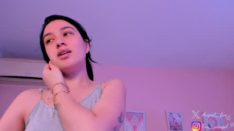 Snapshot of angeel_fox chatting on May 12, 2026, 2:30 am Angel online show from May 12, 2026, 2:30 am