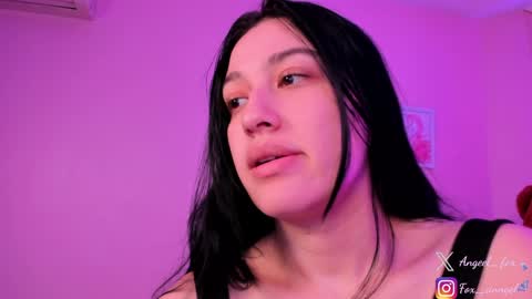 Snapshot of angeel_fox chatting on May 28, 2026, 2:42 am Angel online show from May 28, 2026, 2:42 am