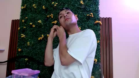 angel online show from November 1, 2025, 6:21 pm