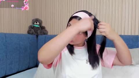 angel__ponce online show from November 13, 2025, 7:24 pm