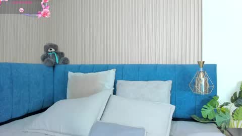 angel__ponce online show from June 4, 2026, 7:20 pm