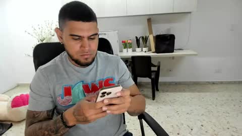 Snapshot of angel__tattoo chatting on May 23, 2026, 5:28 pm angel__tattoo online show from May 23, 2026, 5:28 pm