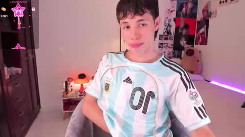 Angel   help me with 100 thumbs up online show from October 6, 2025, 9:34 pm